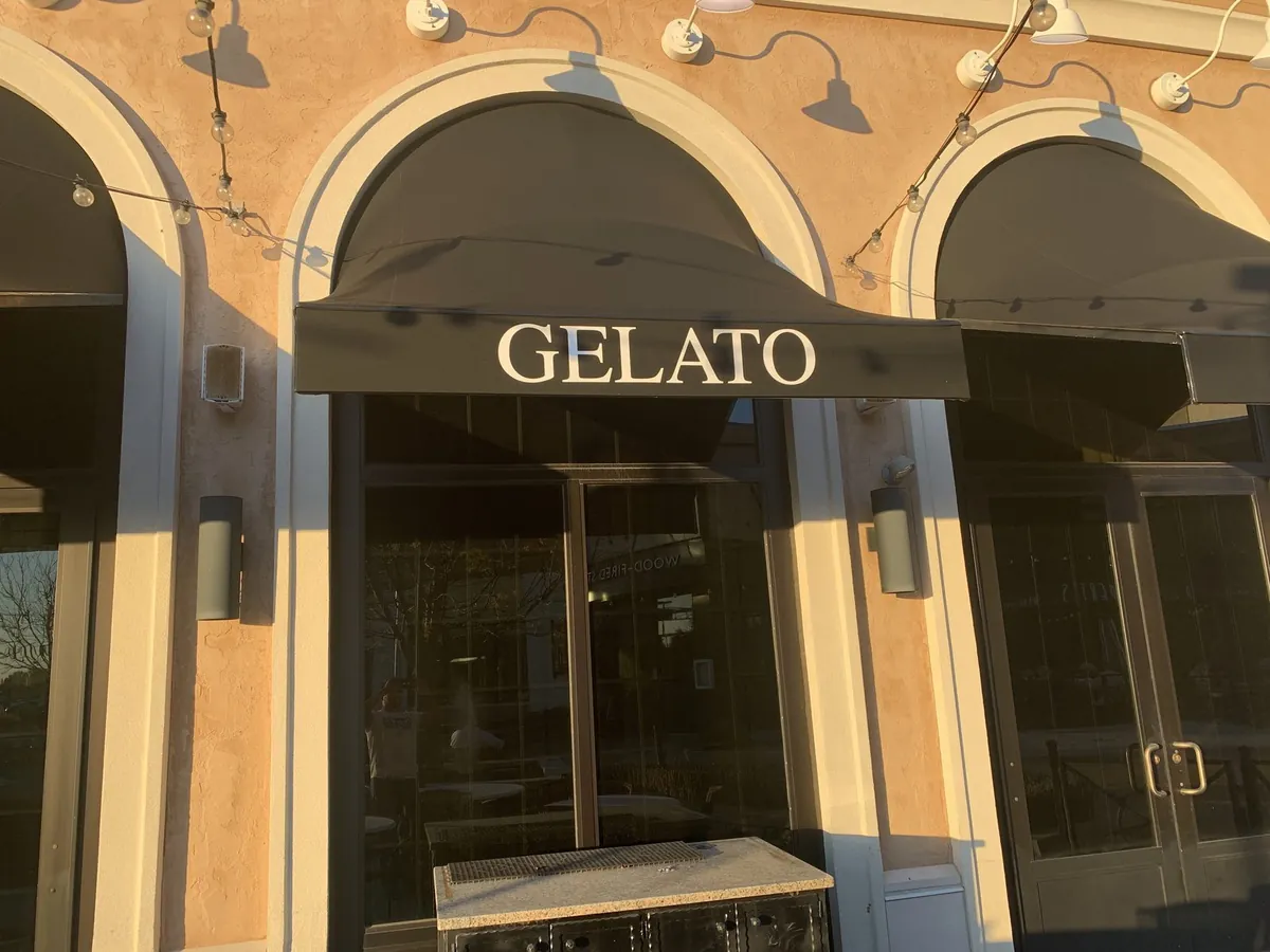 Bravo Italian Kitchen signage by National Sign Team