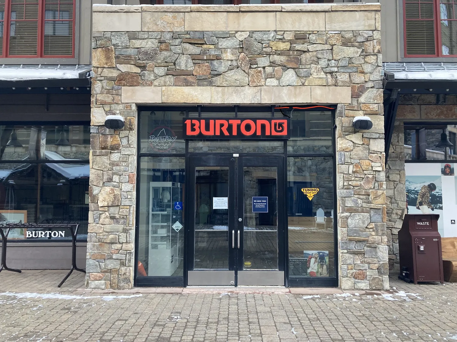 Burton storefront before the rebrand with the legacy red channel letters