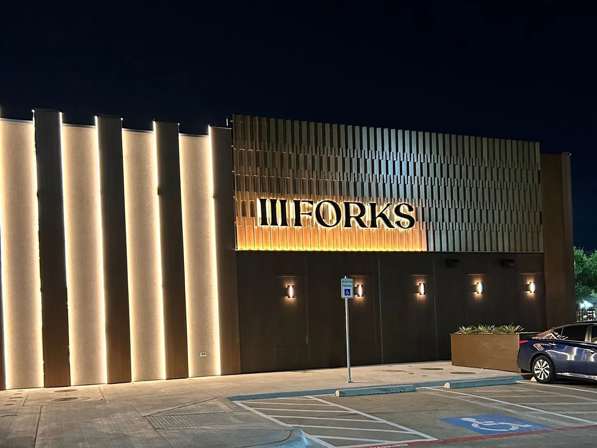 III Forks Signage: How National Sign Team Helped