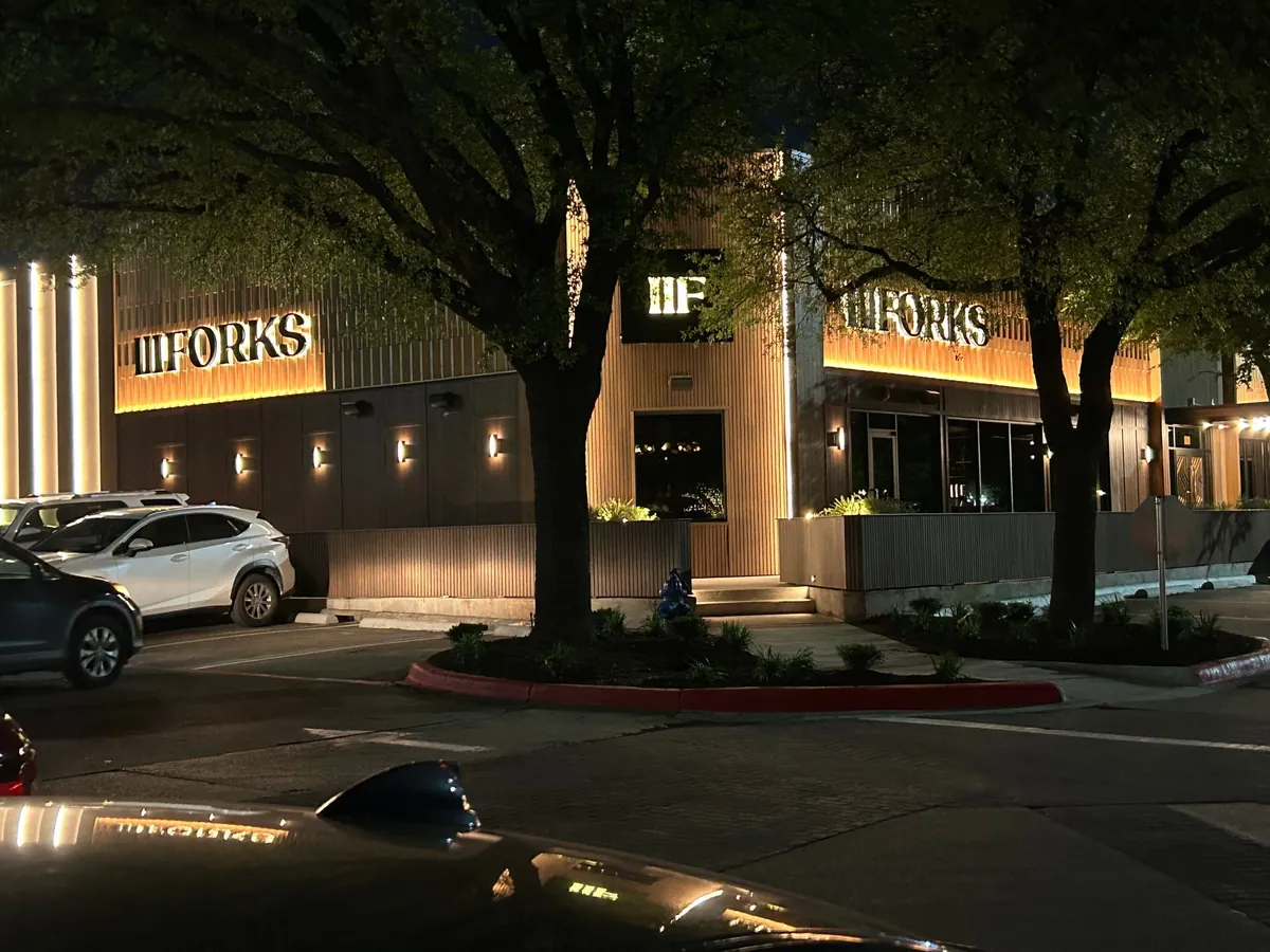 III Forks Signage: How National Sign Team Helped