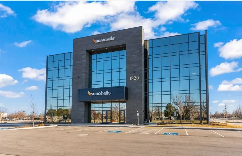 Multi-Location Signage Partner: Regional vs. Local